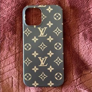 I-phone 12 case. New never used.